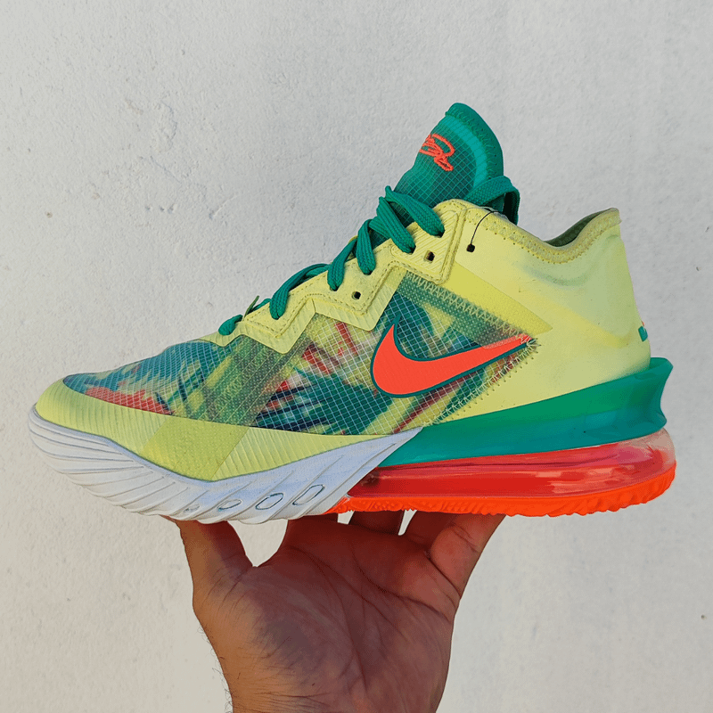 Nike lebron 18 low hot sale Green