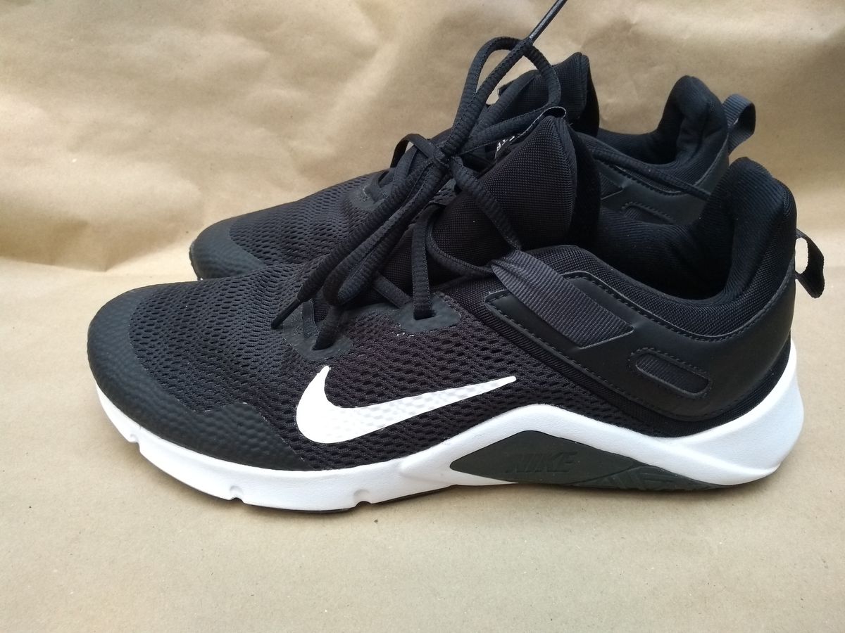 tenis nike essential masculino