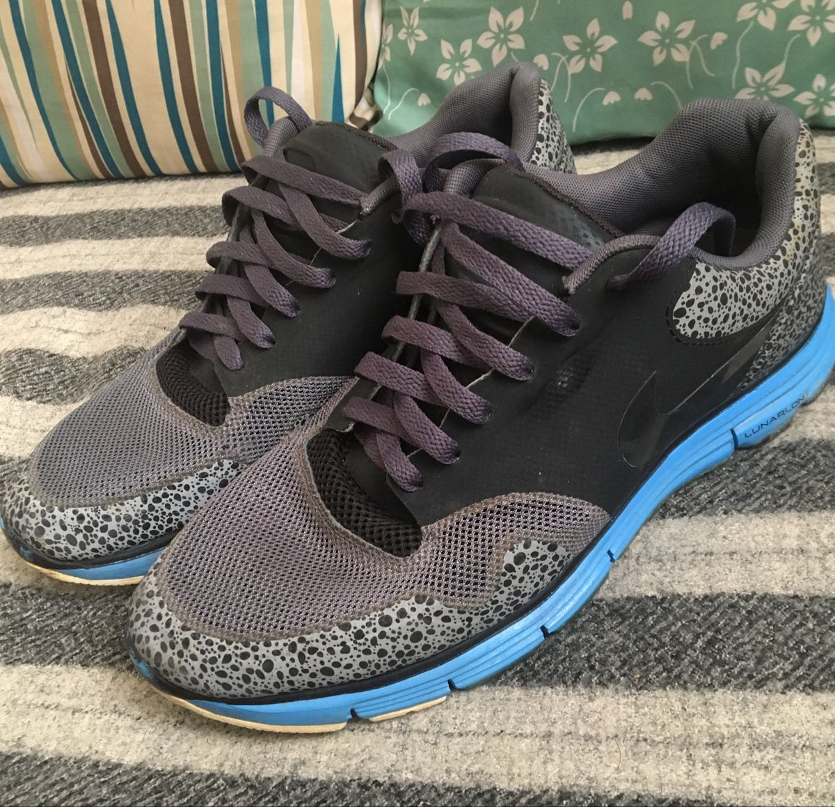 Nike store lunarlon gray