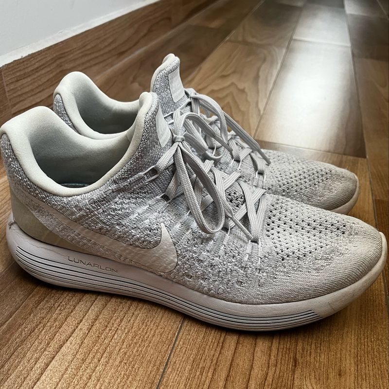 Nike store lunarepic white