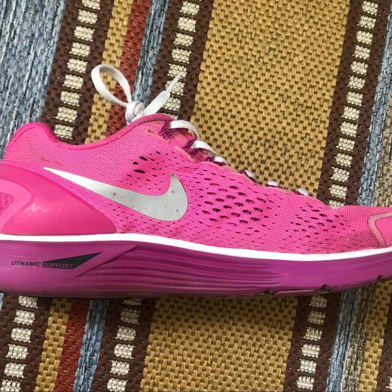 Nike cheap lunarlon pink