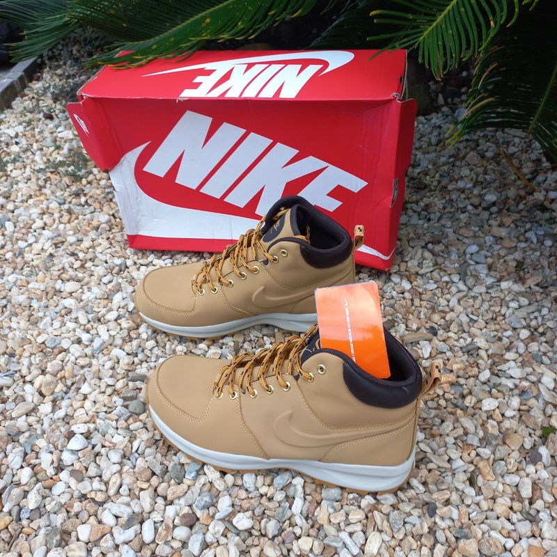 Nike manoa store leather beige