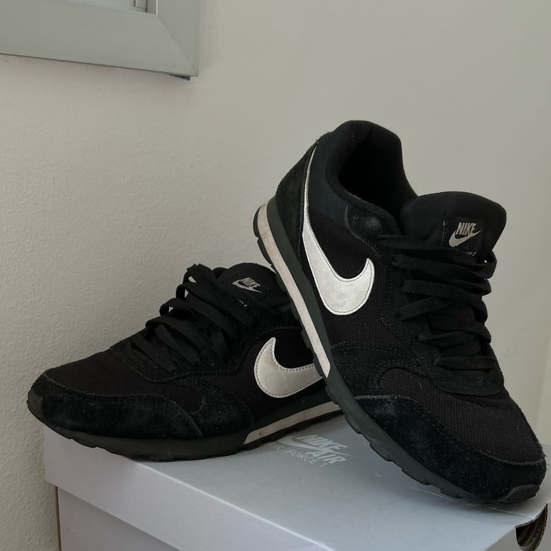 Nike md runner 2 cheap all black