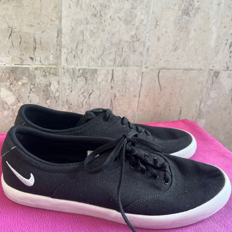 Nike cheap sneakers canvas