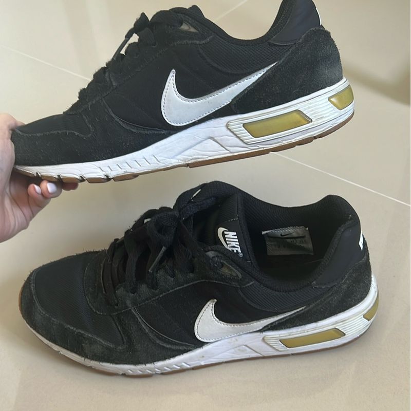 Nike nightgazer hot sale preto