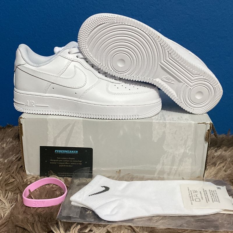 All white deals nike airforces