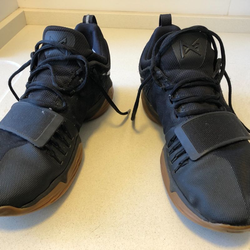 Tênis Nike Paul George Pg Black Gum Couro Nike Usado