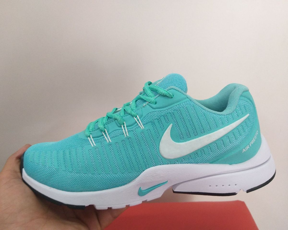 tenis da nike feminino verde agua