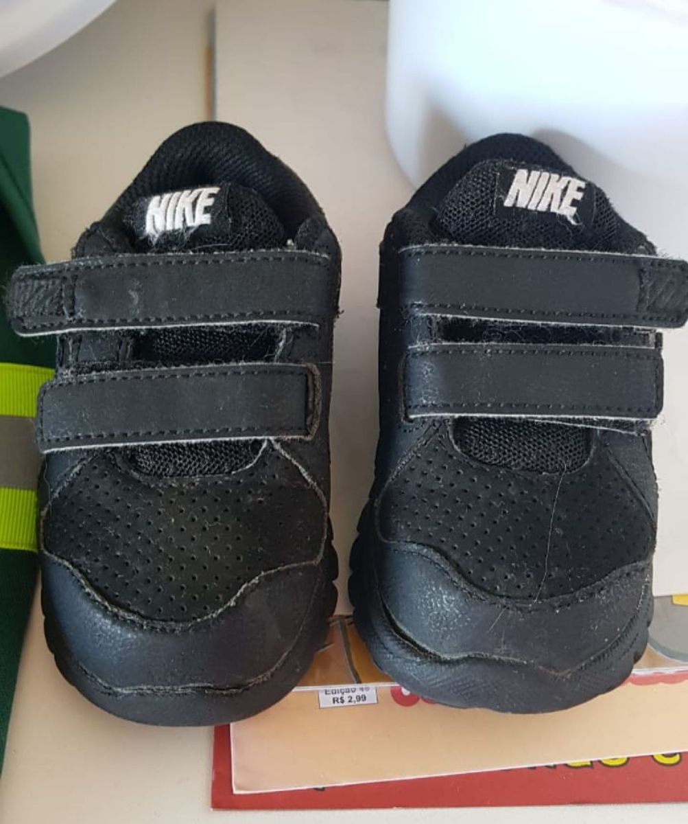 tenis nike preto com velcro