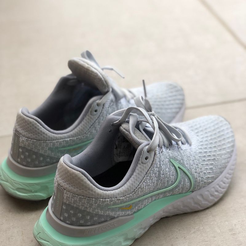 React Flyknit Tenis Nike Run React Feminino Nike Epic React - Main Image