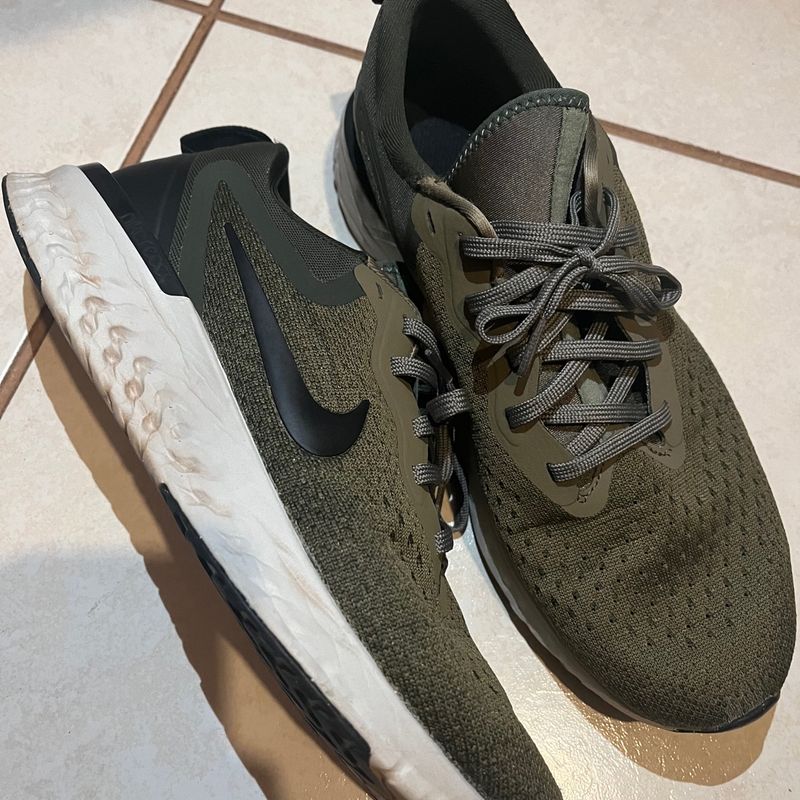Nike react verde militar store