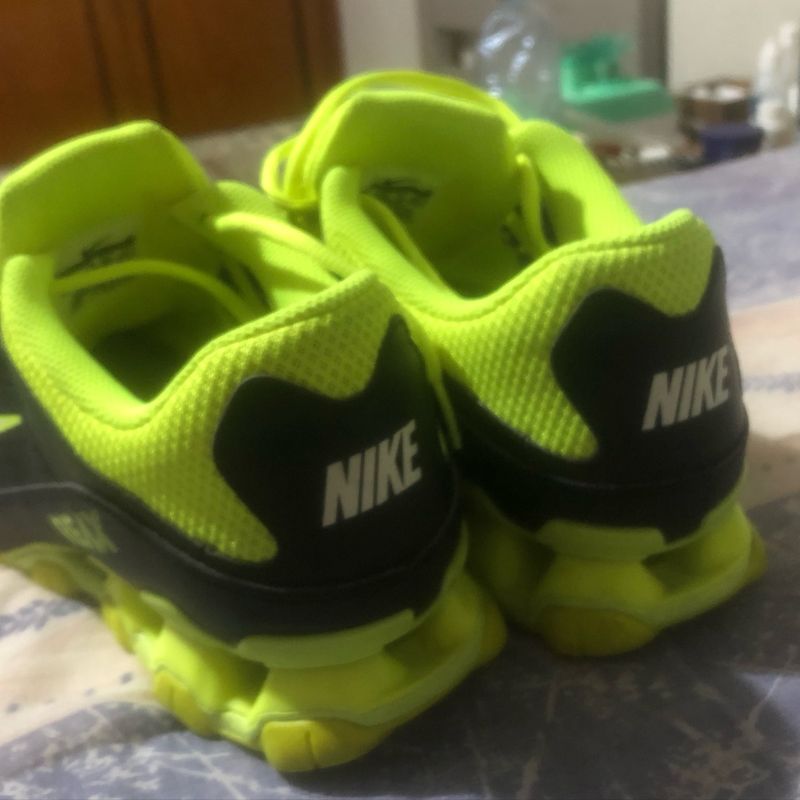 Nike reax hot sale verde