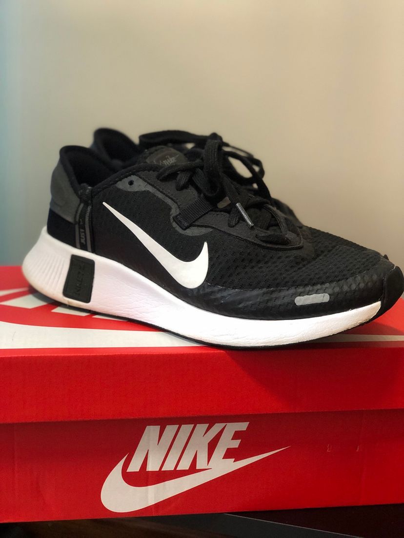 nike reposto