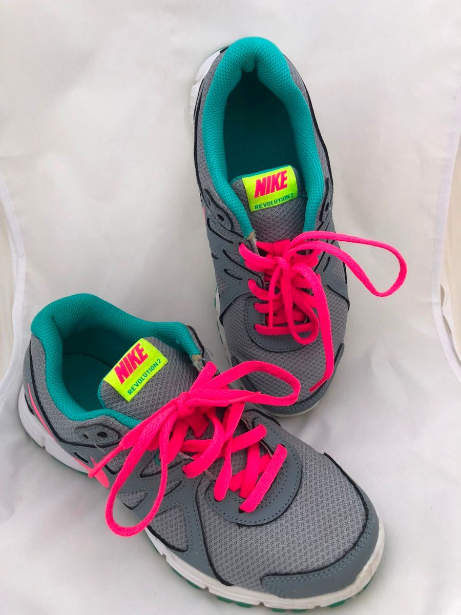 tênis nike revolution 2