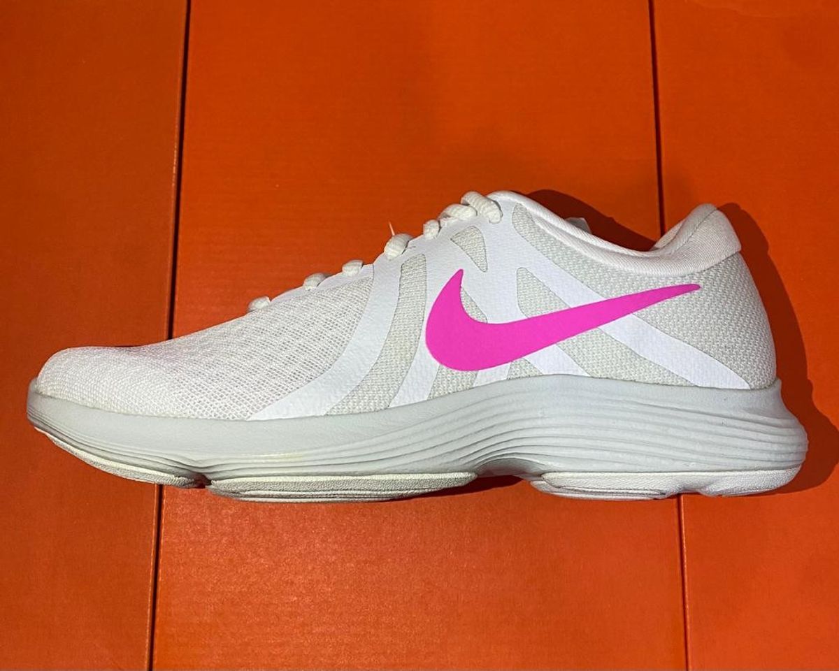 Tenis nike revolution 4 2024 feminino