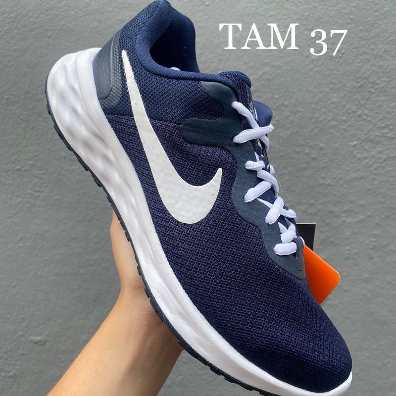 Nike cheap revolution navy