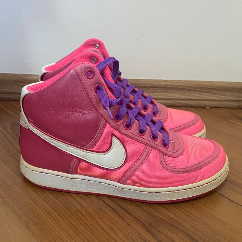 Orders tenis nike rosa chock