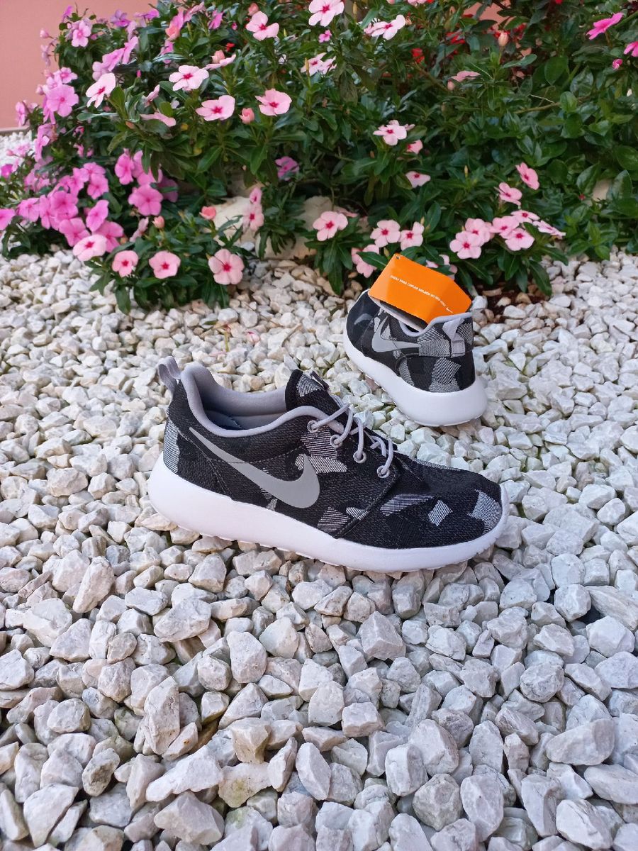 Nike roshe run store floral femme gris