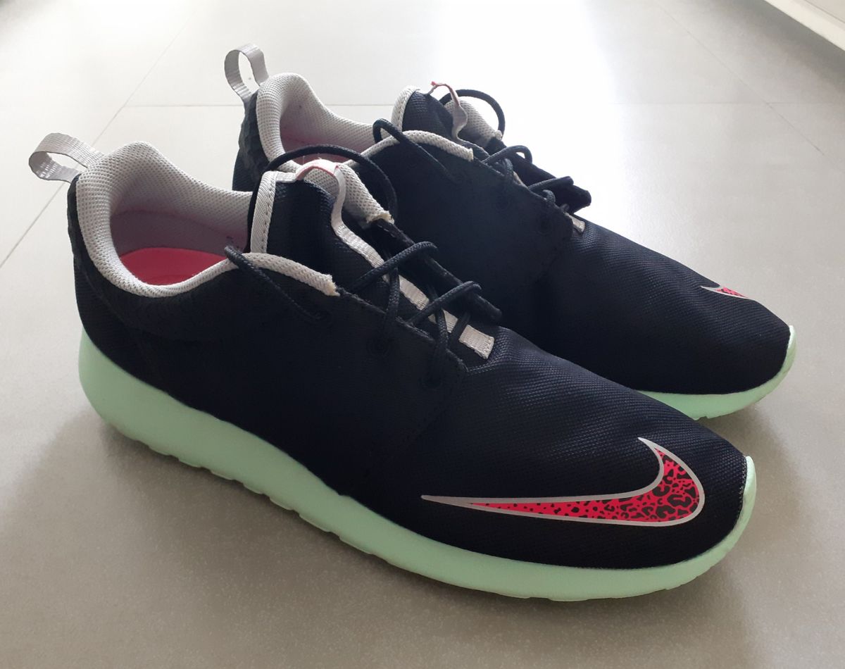 Latest nike best sale roshe run