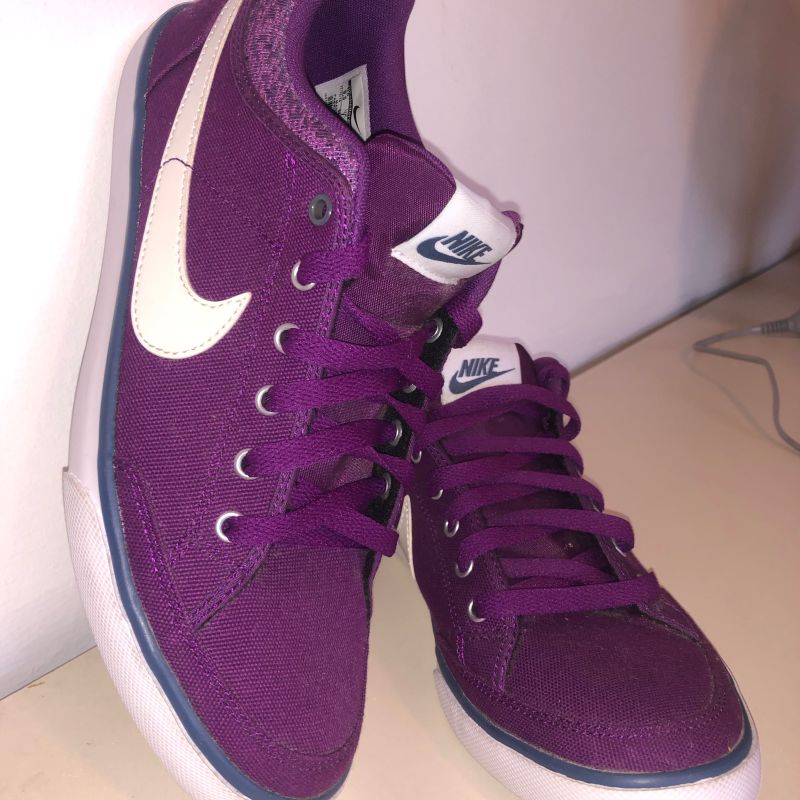 Novo nike hot sale roxo