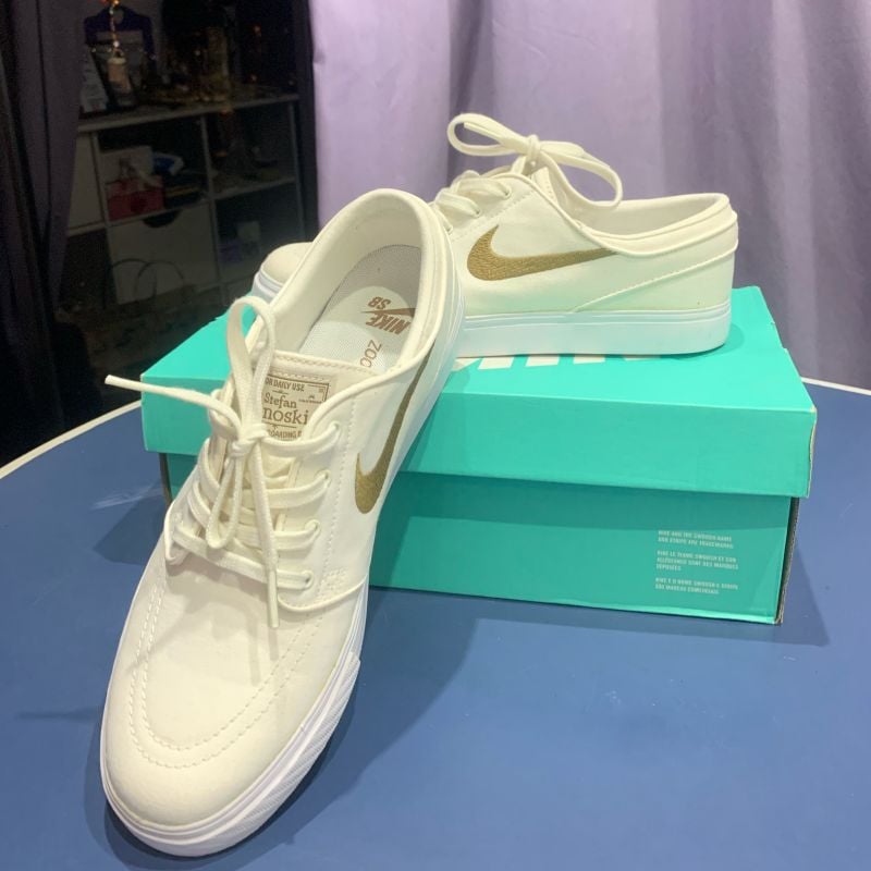 Nike sb janoski white sail best sale & golden beige canvas skate shoes