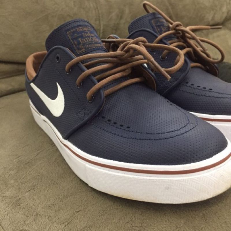 Janoski store azul marinho