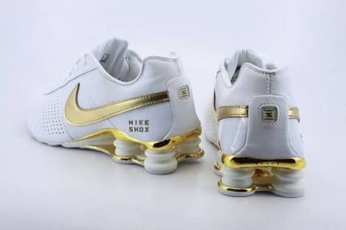 nike shox branco com dourado