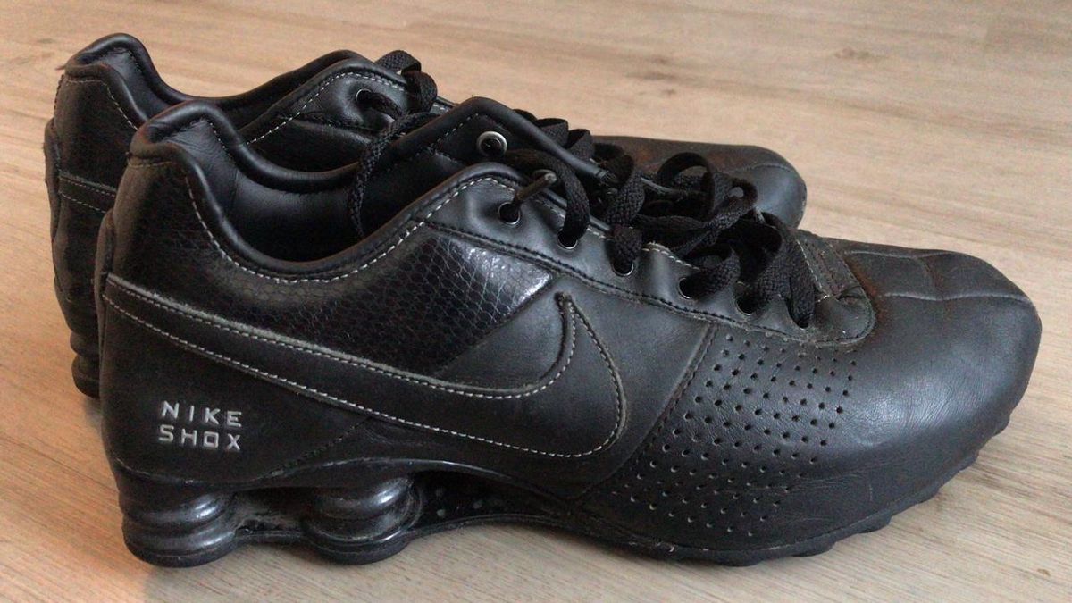 nike shox couro preto