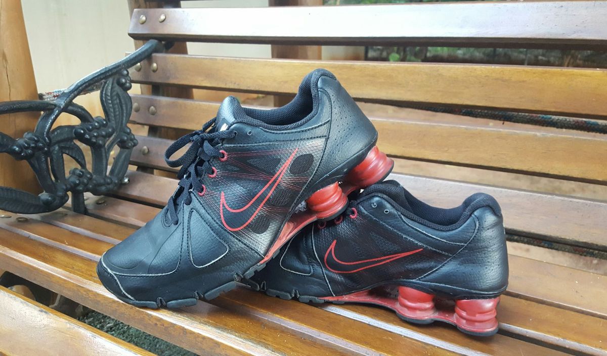 nike shox agent