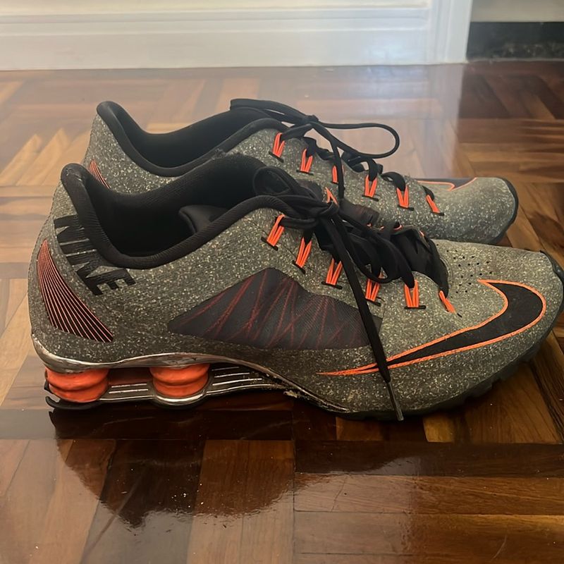 Tenis Nike Shox Cinza e Laranja Nike Usado 107912740 enjoei