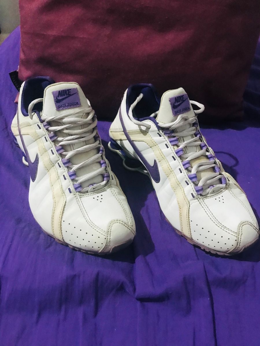 T nis Nike Shox Cor Gelo com Roxo Tamanho 37 e Pouco Tempo