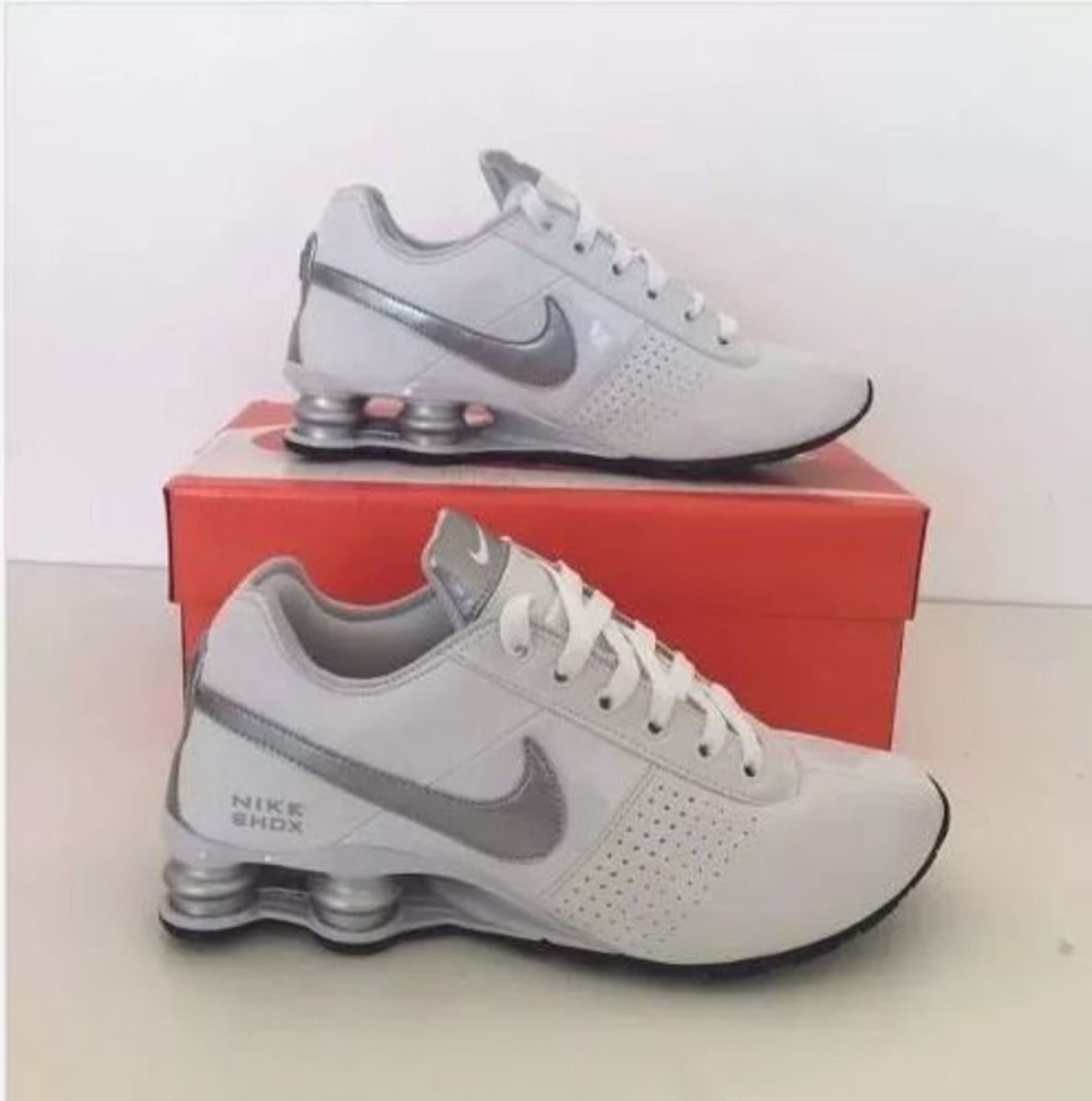 nike shox branco com cinza