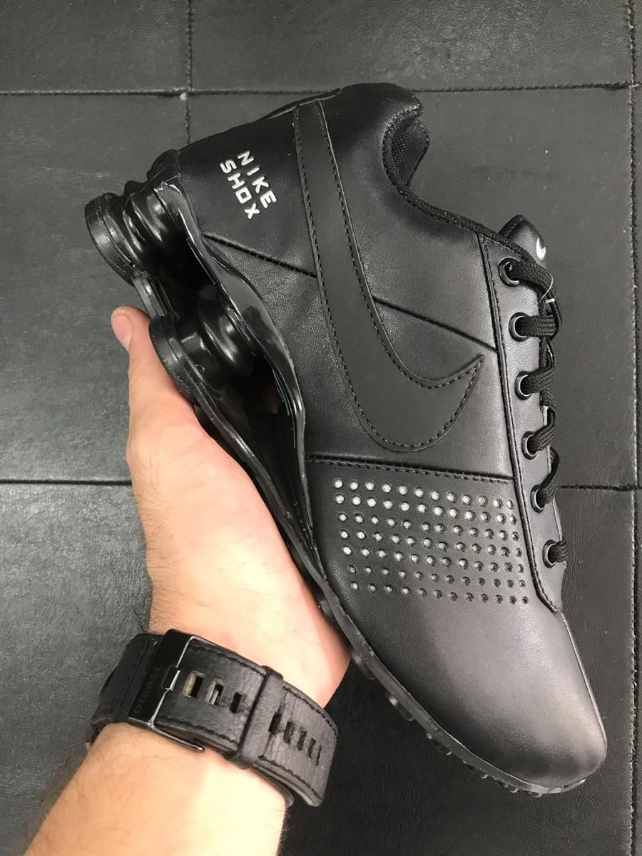 nike shox preto couro