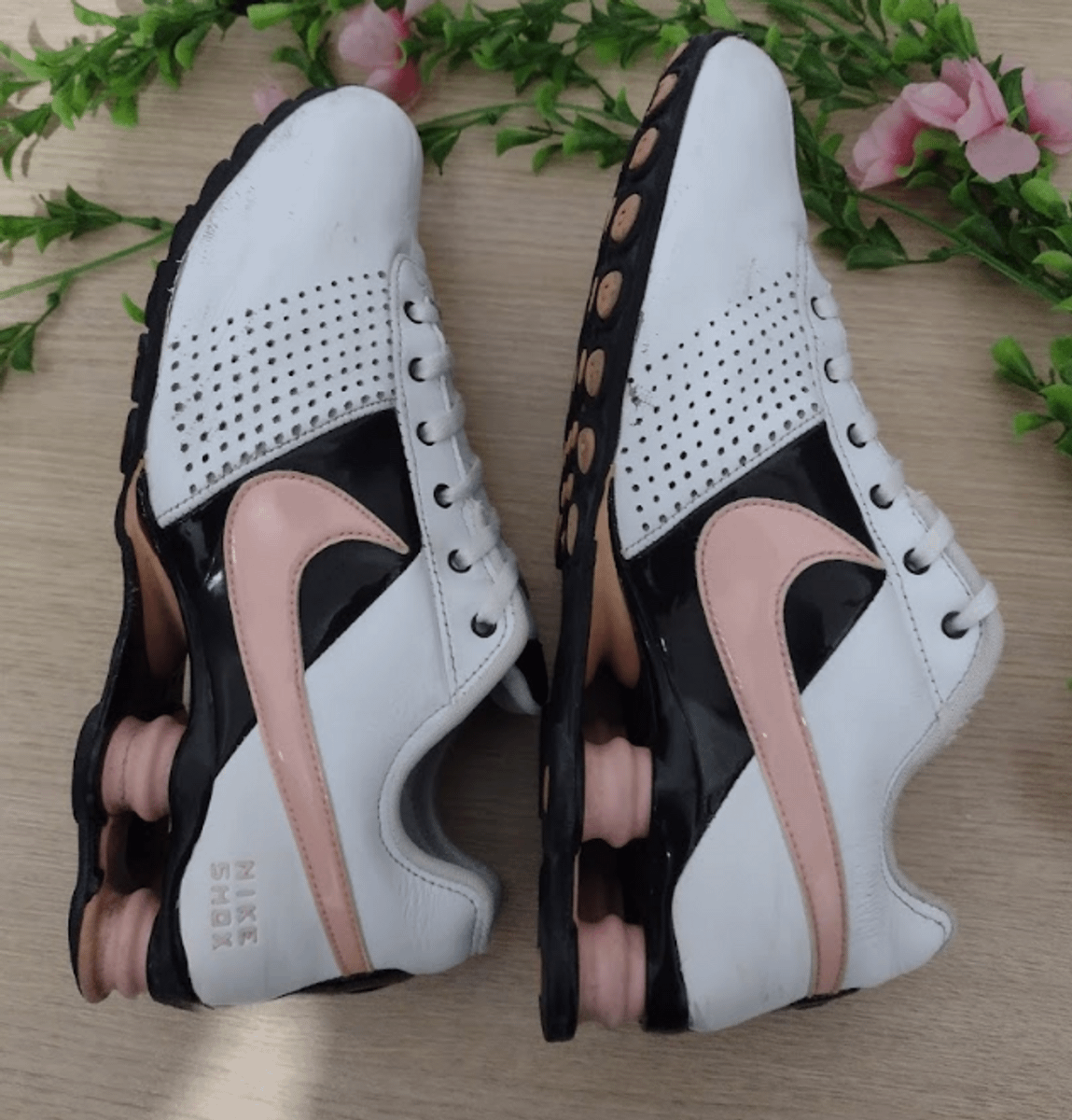 T Nis Nike Shox Feminino Branco E Rosa T Nis Feminino Nike Usado Enjoei