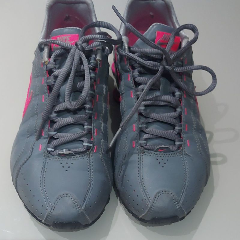 Nike hotsell shox used