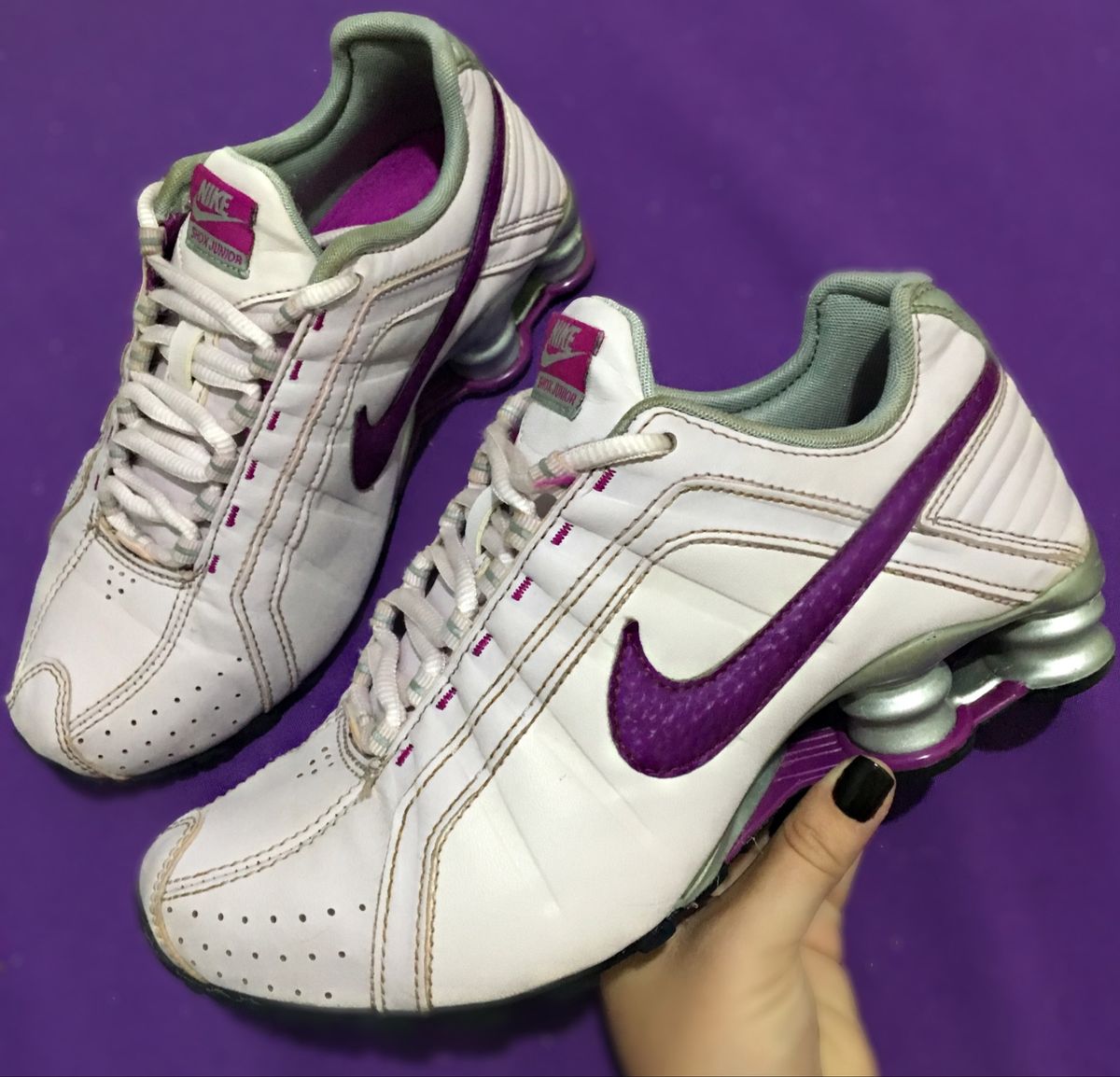 nike shox feminino cinza e roxo