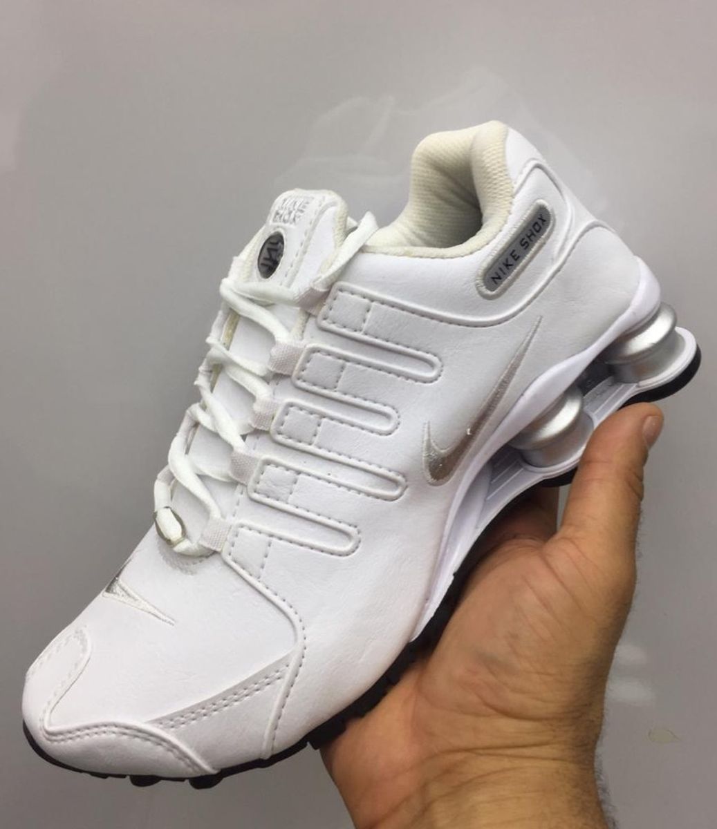 nike shox prata masculino