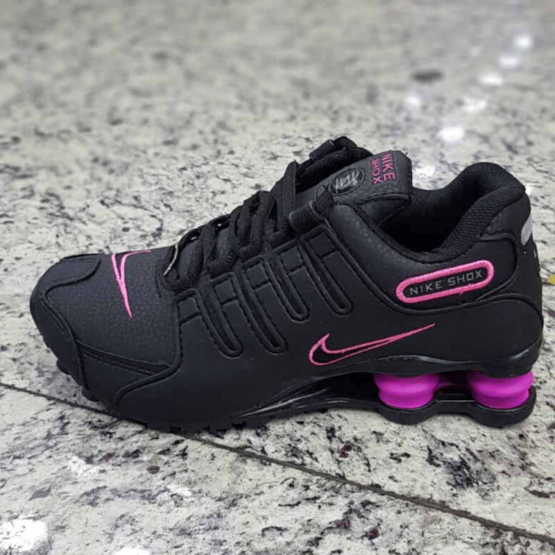 Nike shox feminino preto e rosa sale