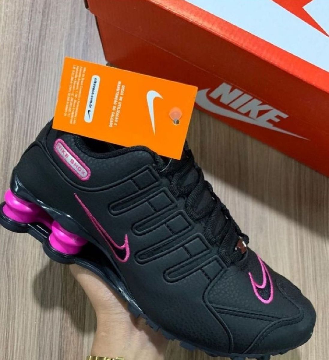 nike shox preto e rosa feminino