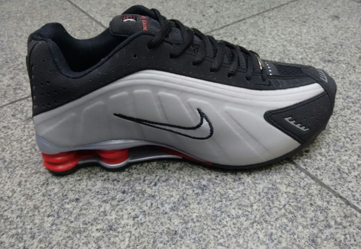 nike shox todo preto original