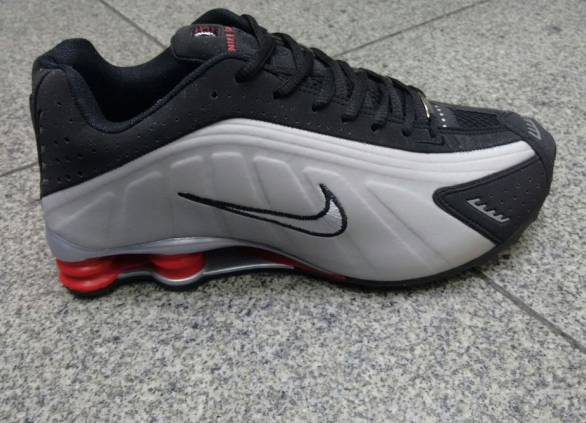 nike shox cinza e vermelho