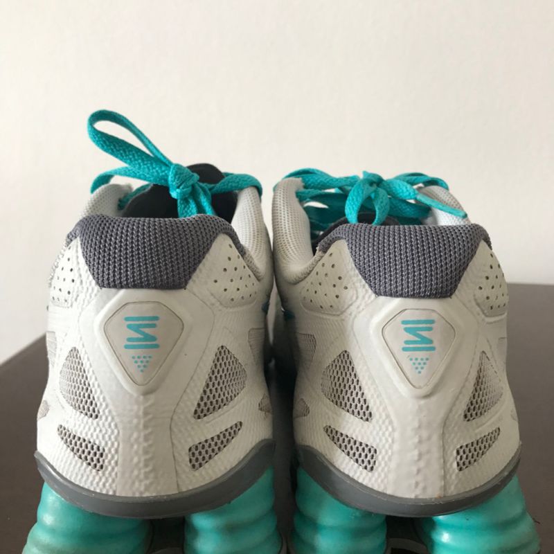 Nike shox store femme cyan