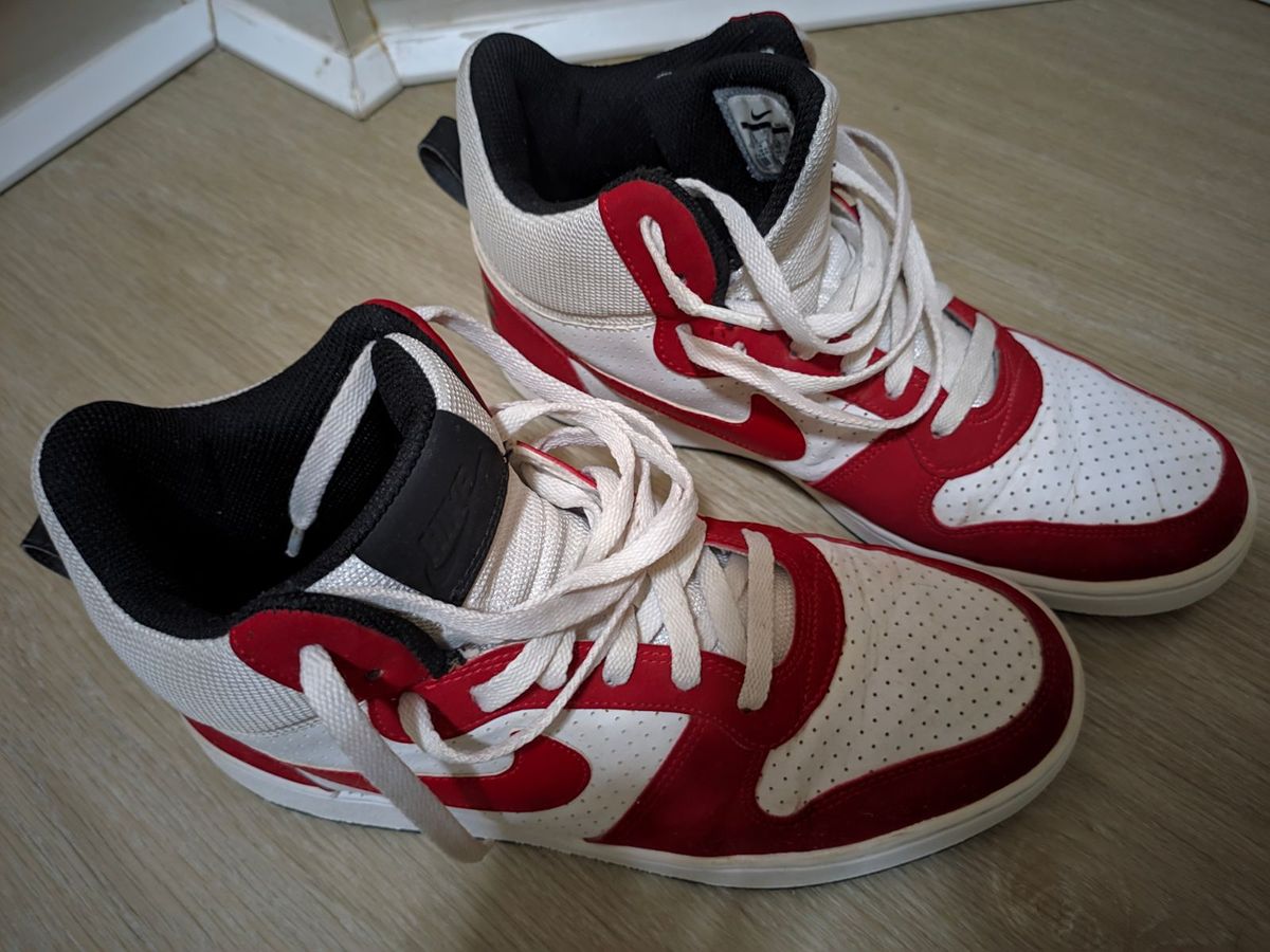nike court borough mid vermelho