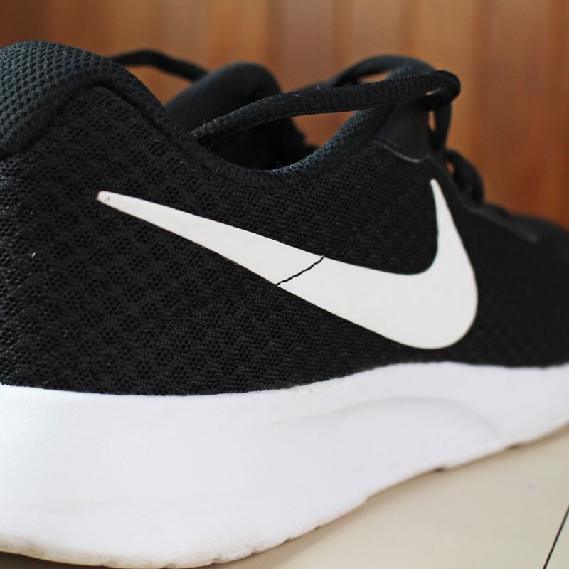 Nike tanjun cheap black original