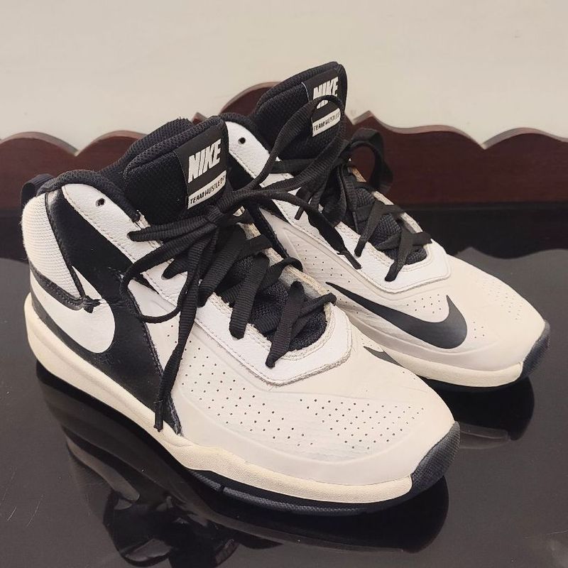 Nike team cheap hustle d 7