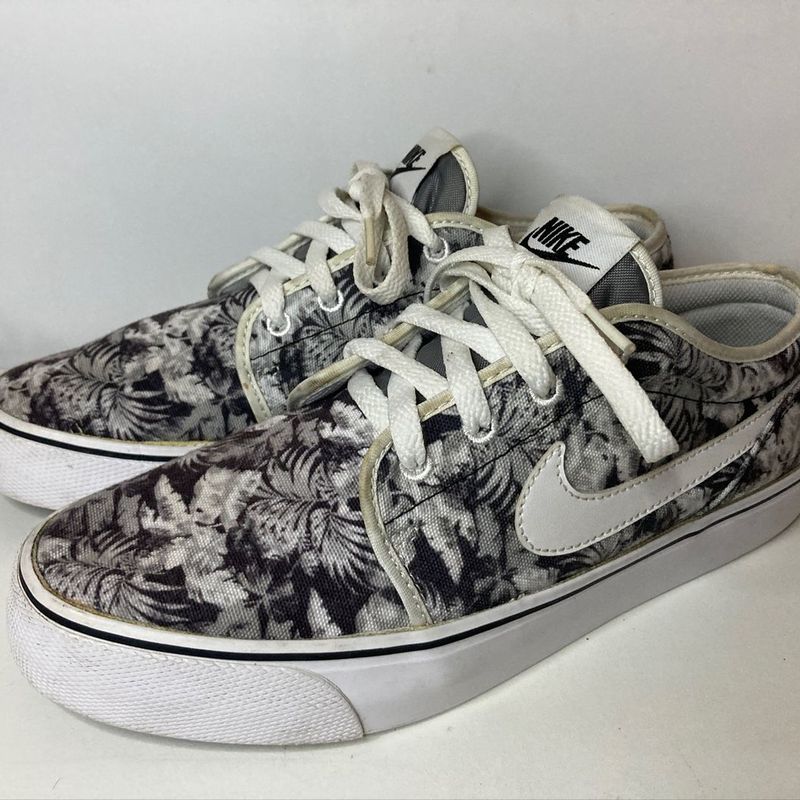 Nike toki cheap low floral