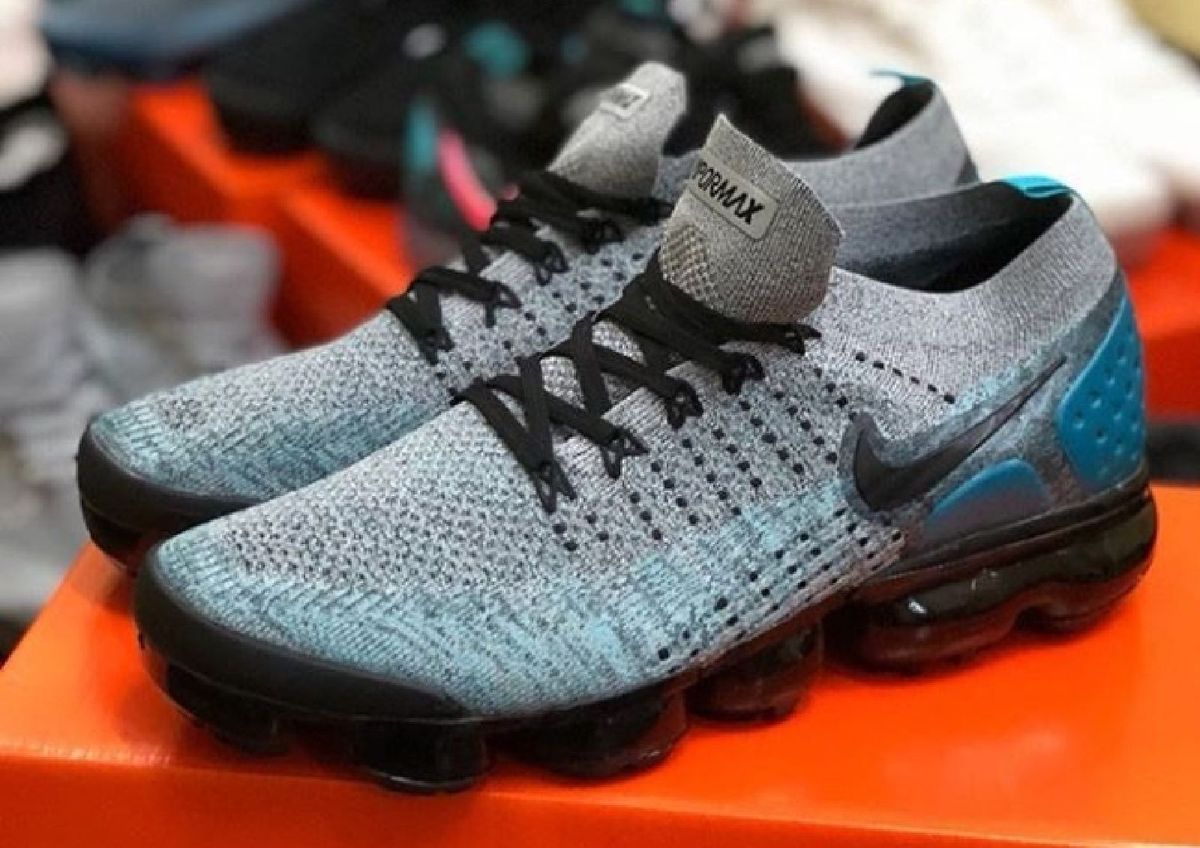 vapormax cinza e azul