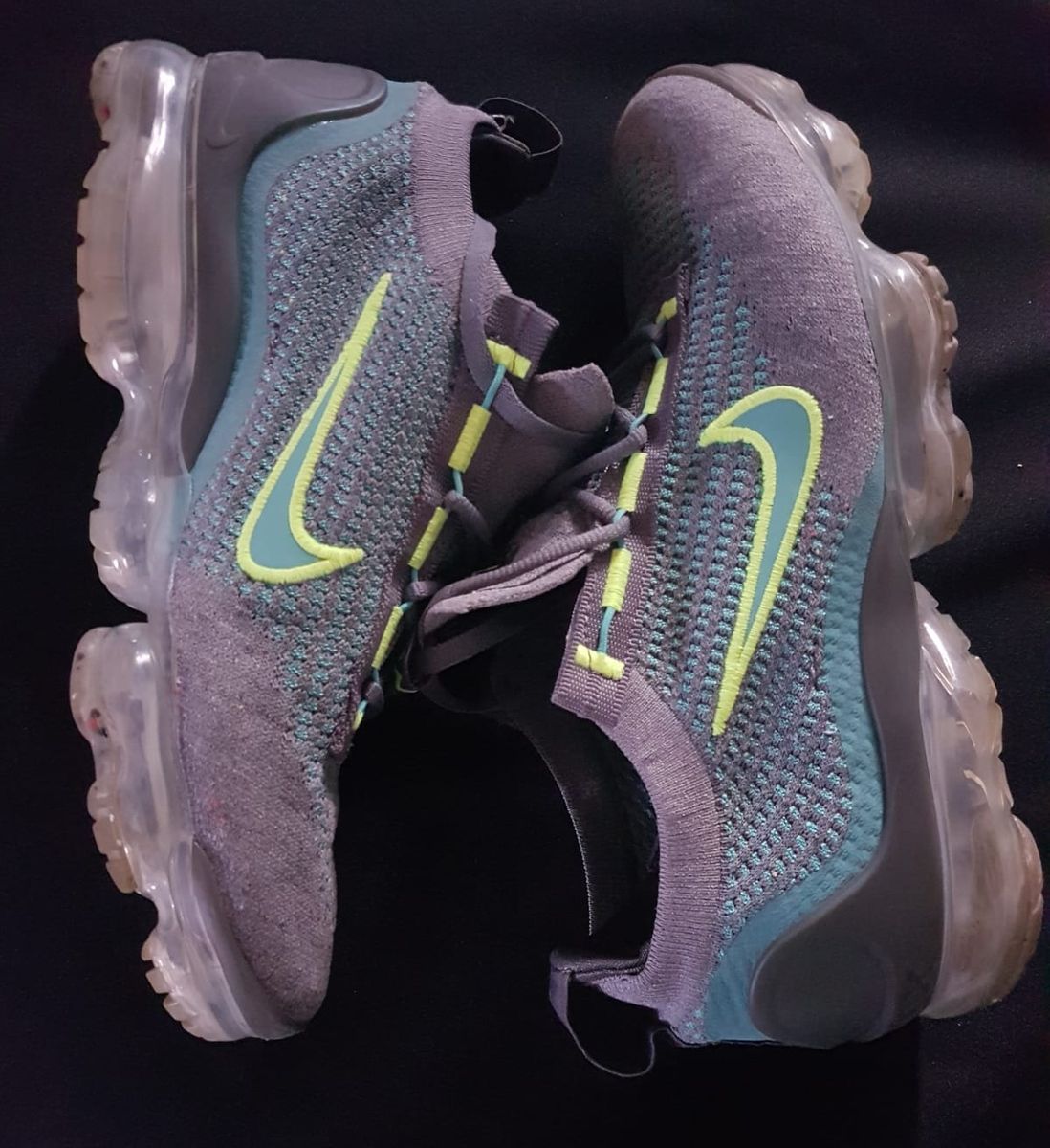 Vapormax cinza hot sale