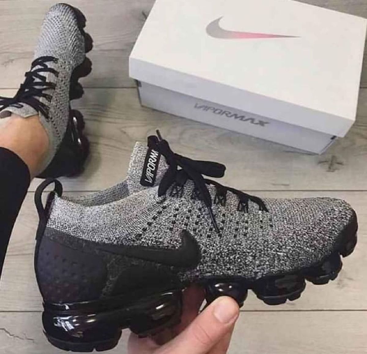 Nike vapormax hot sale cinza e preto