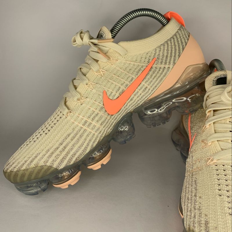 Cream discount nike vapormax